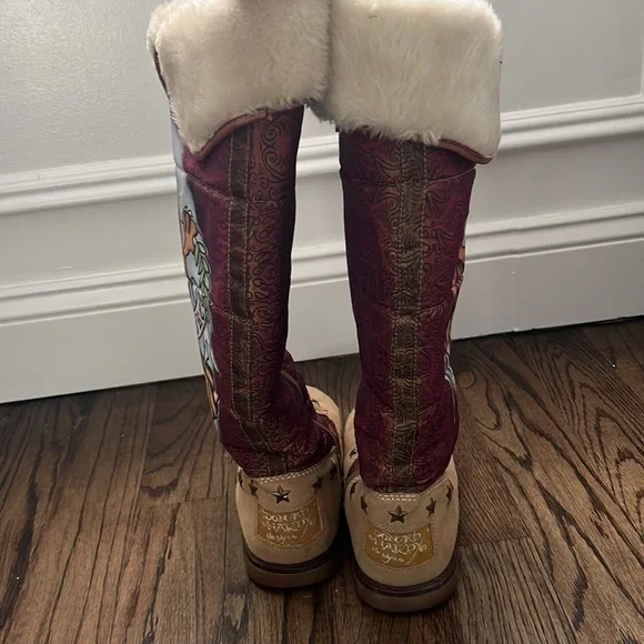Ed Hardy Born Free Winter Boots Women's Size 5 American Eagle Fur Lined